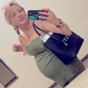 Meet your Posher, Jessi! ☀️